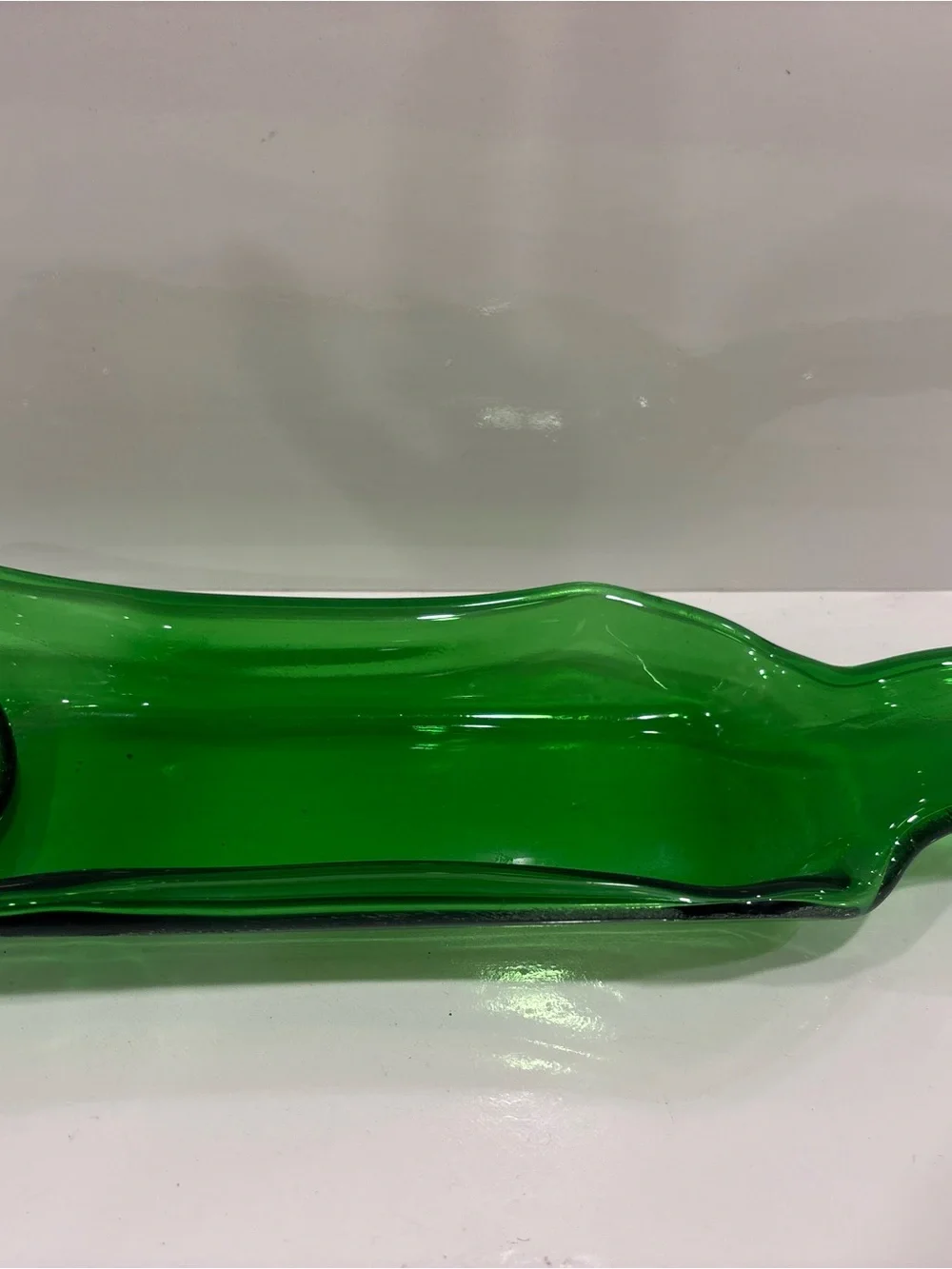 Handmade green slumped wine bottle serving tray recycled fused glass cheese tray - Picture 3 of 5